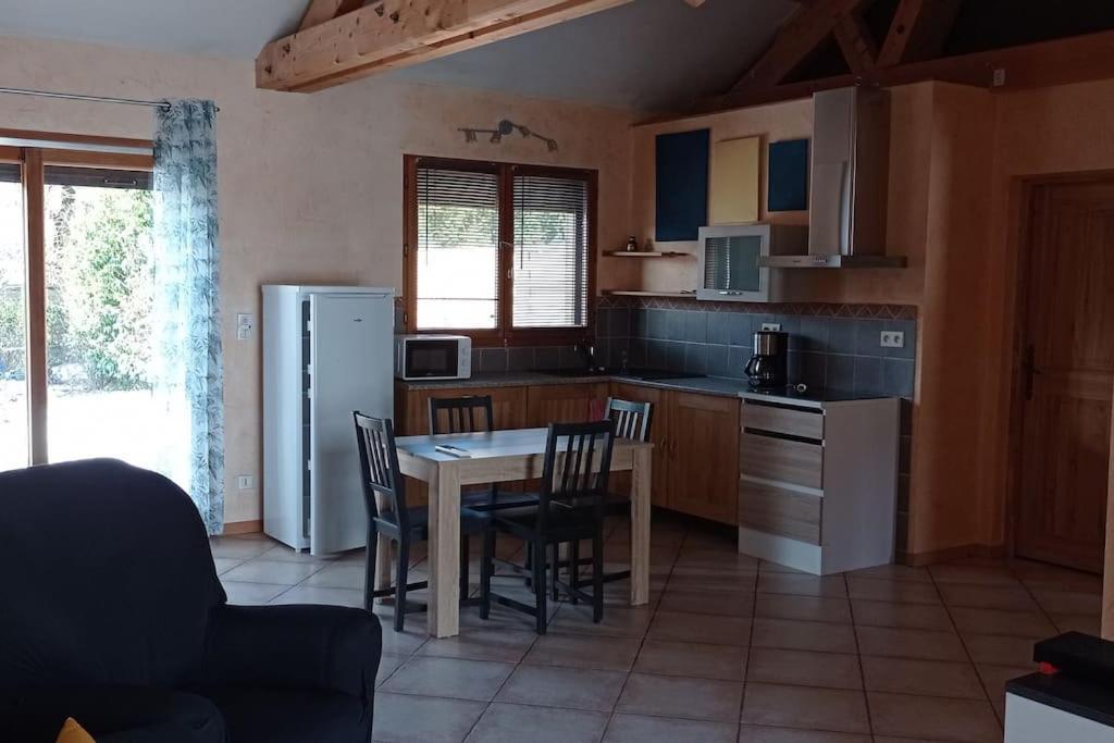 Chalet 2 Chambres En Savoie Pour 1 A 4 Personnes Gerbaix Buitenkant foto